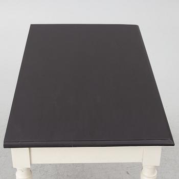 Skrivbord, omkring 1900.