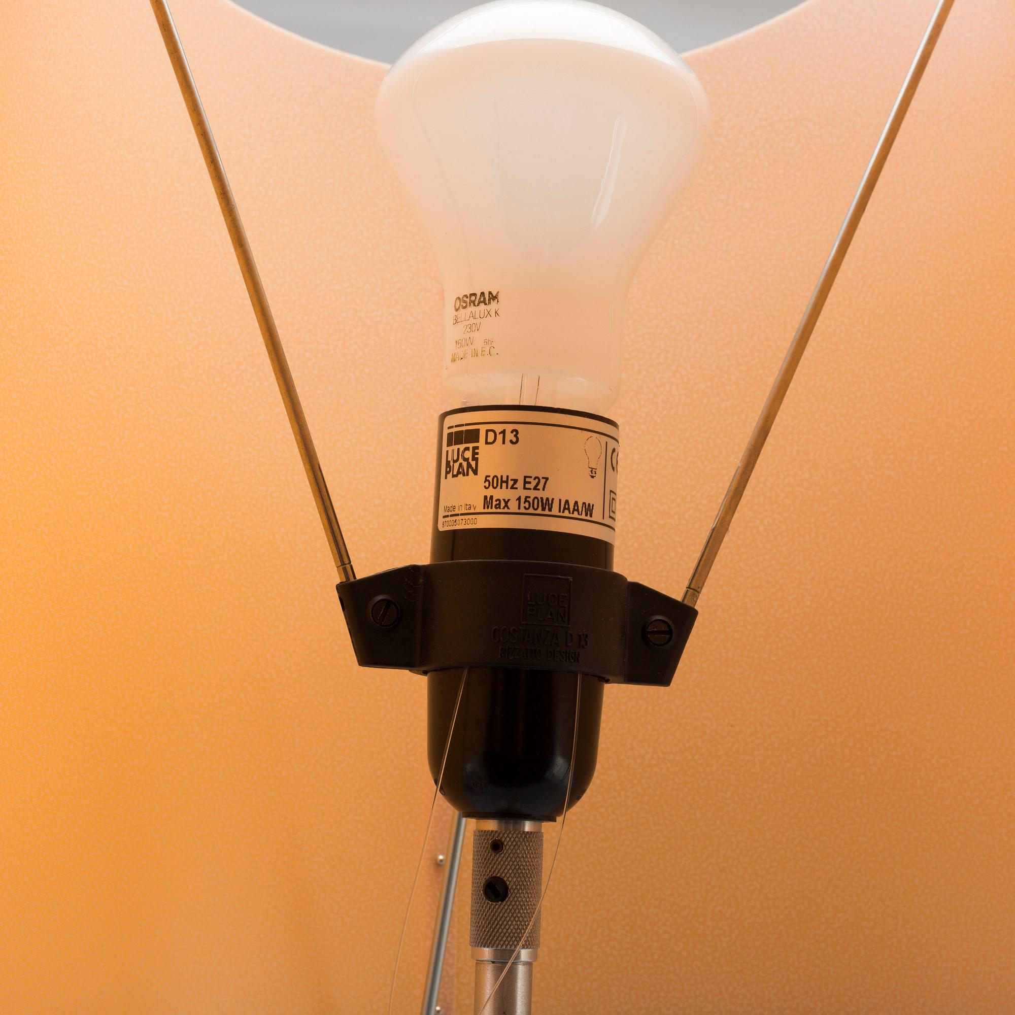 PAOLO RIZZATTO, bordslampa, "Costanza", Luceplan Italien, formgiven 1986.