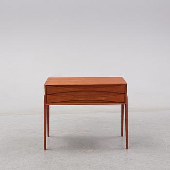 Rimbert Sandholt, byrå, "GT 6835", Ateljé Glas & Trä, Hovmantorp, 1960-tal.