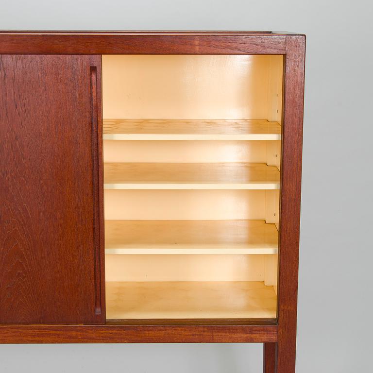 Carl Gustaf Hiort af Ornäs, a mid-20th-century cupboard 'Näyttely- astiakaappi' for HMN Huonekalu Mikko Nupponen, Lahti,.