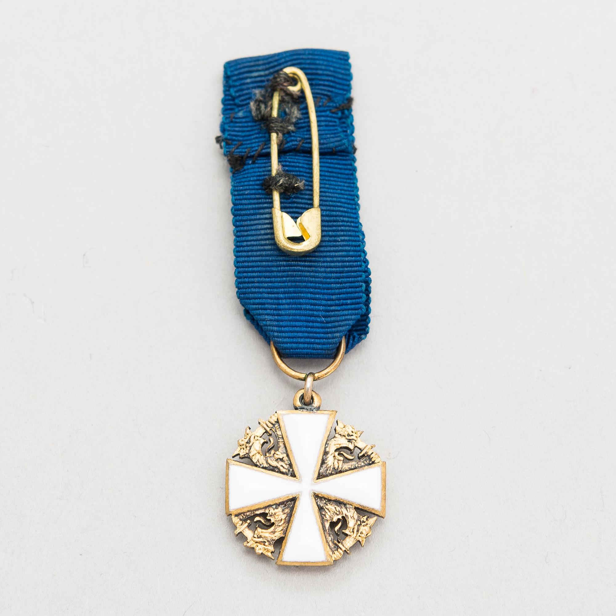 Finlands vita ros' orden, riddartecken och dess miniatyrorden, klass I. Förgyllt silver, emalj. Tillander, Helsingofrs.