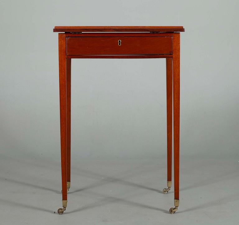 BORD, mahogny, gustavianskt, sekelskiftet 1700/1800.