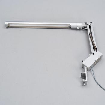 YRJÖ TURKKA, TYÖVALAISIN. Suunniteltu vuonna 1975. Valmistaja SLO- Metalli Oy, Finland.