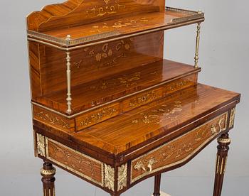 DAMSKRIVBORD, Louis XVI-stil, 1900-talets andra hälft.