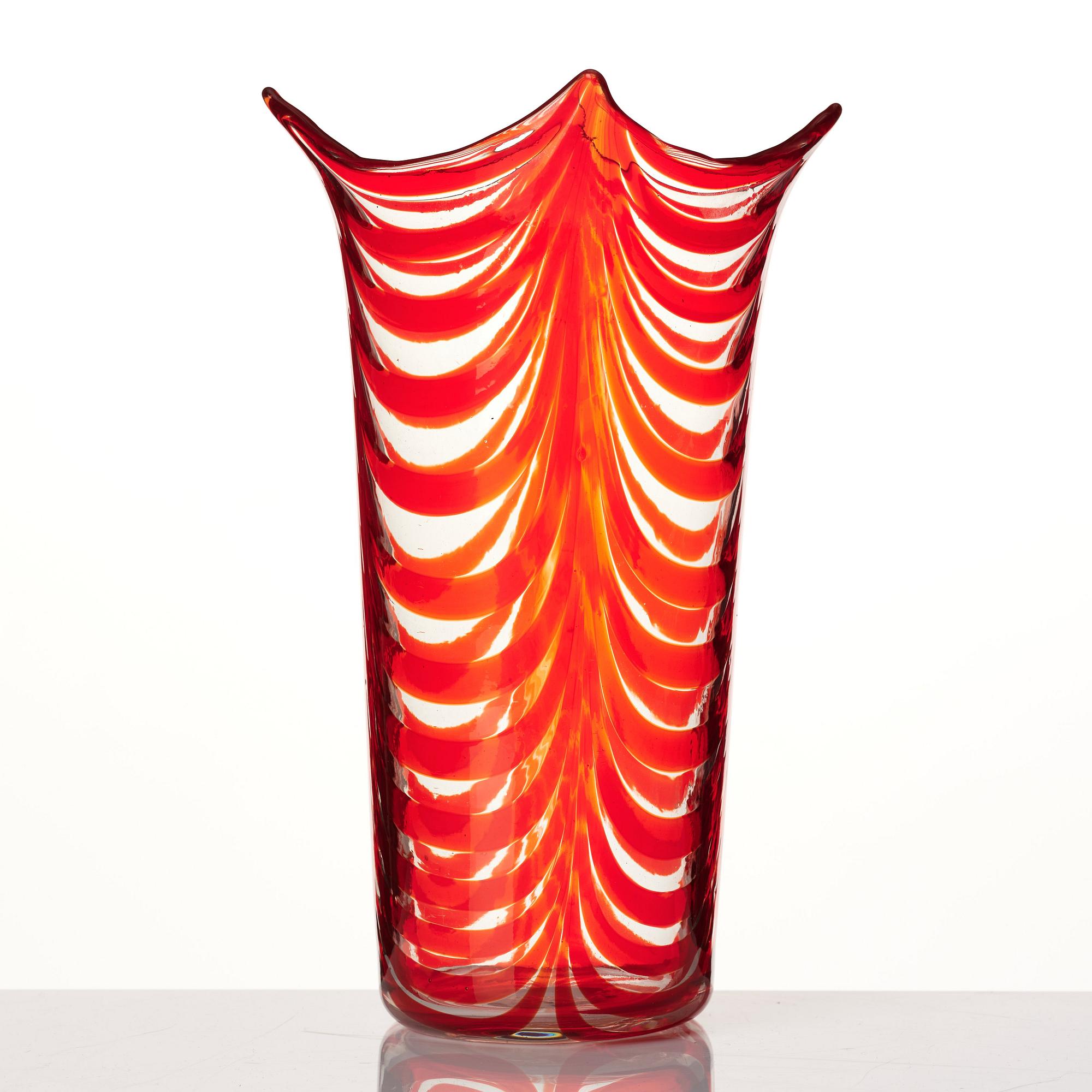 Tyra Lundgren, a 'Fenicio' model 3863 glass vase, Venini, Murano, Italy 1950s-60s.