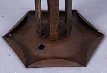 BORDSLAMPA, patinerat smidesjärn, jugend, 1900-talets första kvartal.