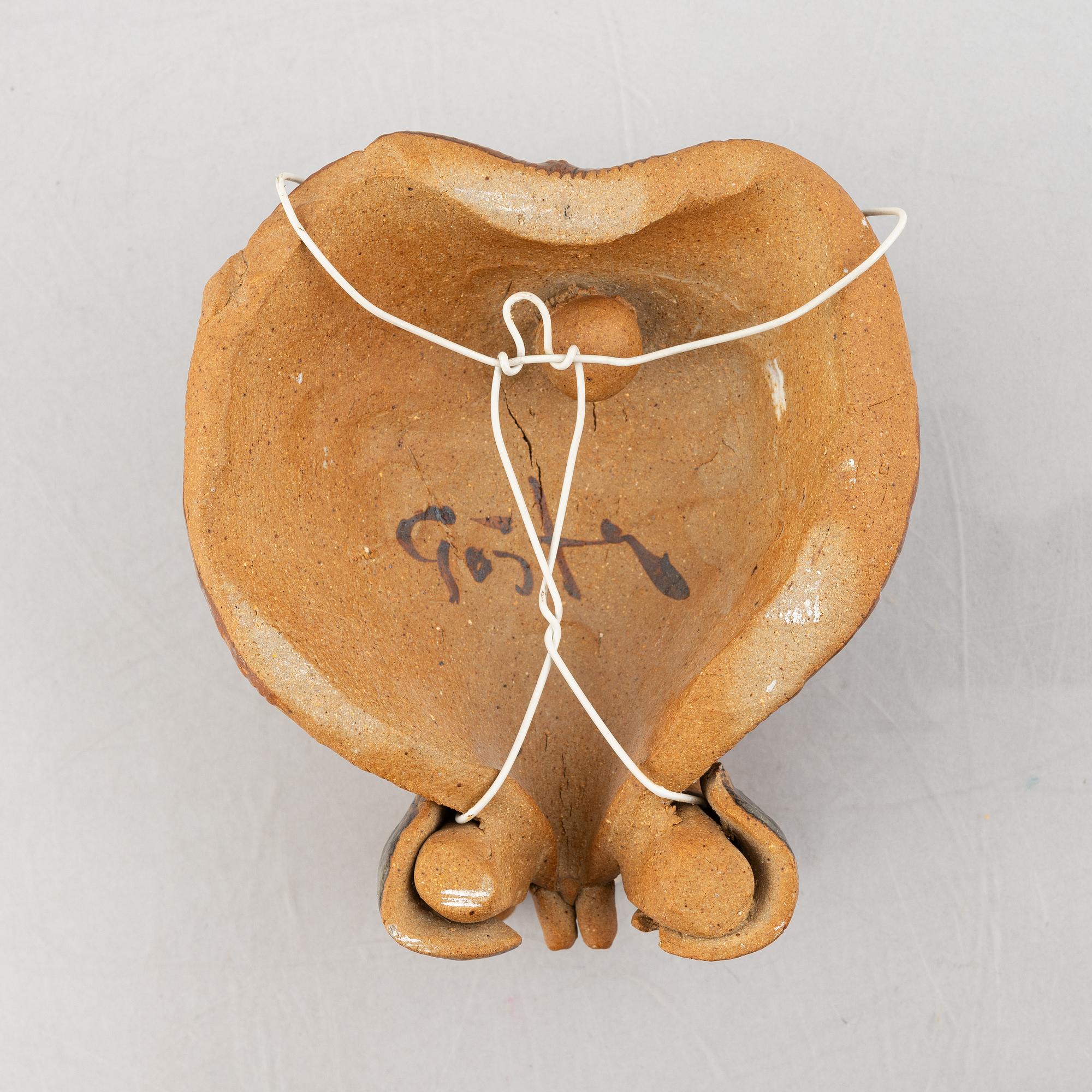 Gösta Grähs, skulpturer, 3 st, stengods, egen ateljé.