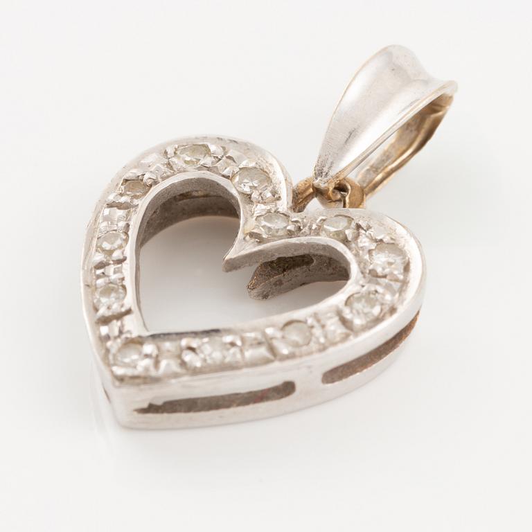Pendant, in the shape of a heart, 18K white gold with octagonal-cut diamonds.