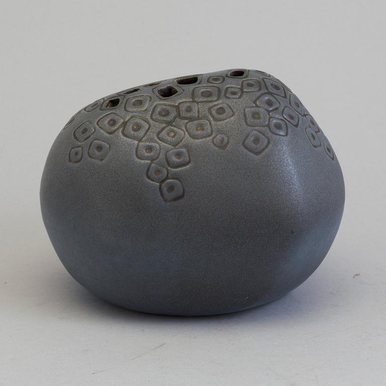 A stoneware art object by Jan de Rooden, Gustavsberg 1960´s.