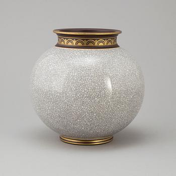 A stoneware vase by Gunnar Nylund.