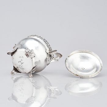 A Swedish silver sugar bowl with lid, mark of Jakob Lampa, Stockholm 1777.