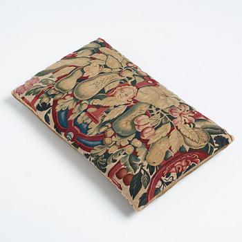 A TAPESTRY, FRAGMENT, tapestry weave, ca 36,5 x 59,5 cm, probably France around 1700.