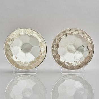 Bengt Liljedahl, a pair of sterling silver bowls, Stockholm, Sweden 1966.