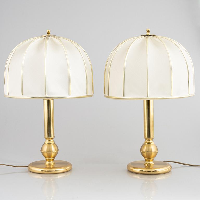 Table lamps a pair, attributed to Zuccoli, period.