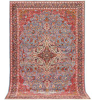 A semi-antique Keshan Carpet, a. 275 x 183 cm.
