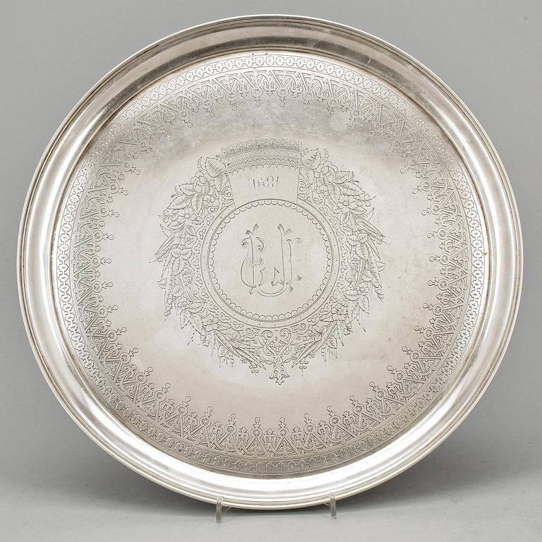 BRICKA, silver, okänd mästare, Moskva, Ryssland, 1890. Vikt ca 663g.