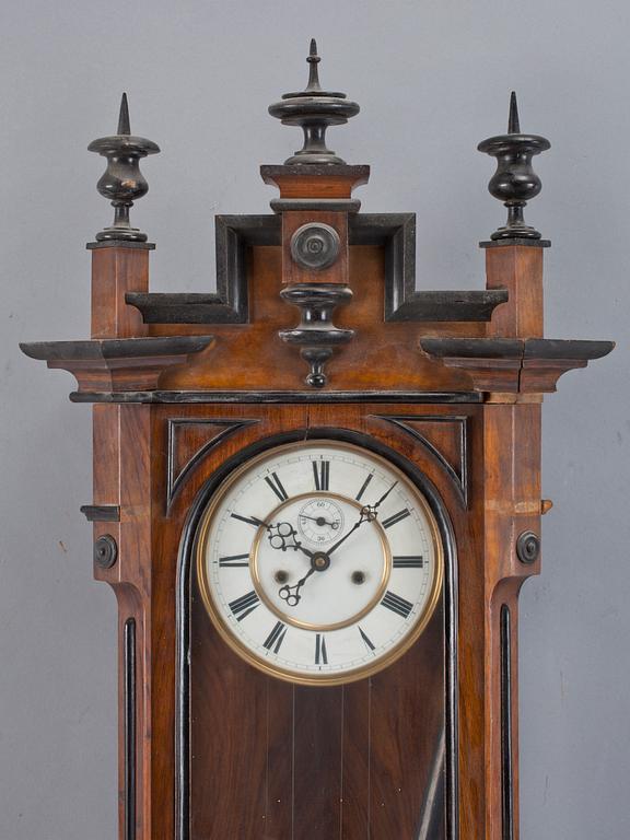 SKÅPSUR, nyrenässans, 1800-talets andra hälft.