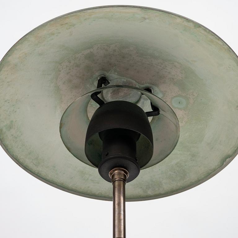Poul Henningsen, golvlampa, "PH-80", Louis Poulsen, Danmark, 1900-talets mitt.