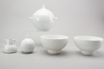 BJÖRN WIINBLAD, servis ca 72 dlr  "Lotus", Rosenthal Tyskland 1900-talets andra hälft porslin.