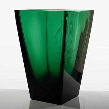 Vicke Lindstrand, a vase, Orrefors.