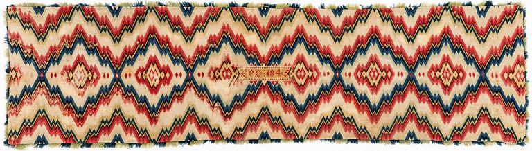 Åkdyna,  Skåne korsstygn och tvistsöm daterad 1845 EPD, ca 142 x 38 cm.