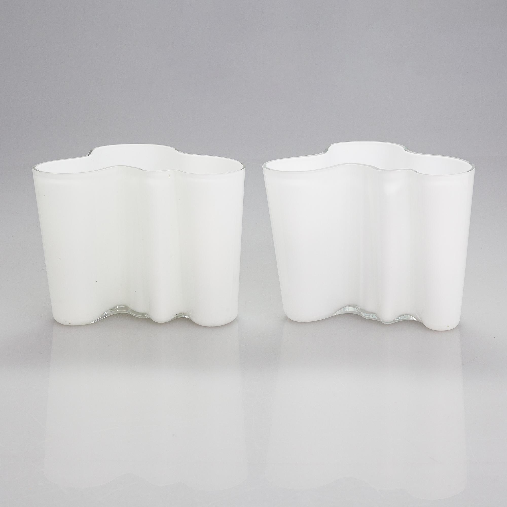 Alvar Aalto, Two '3030' vases signed Alvar AAlto.