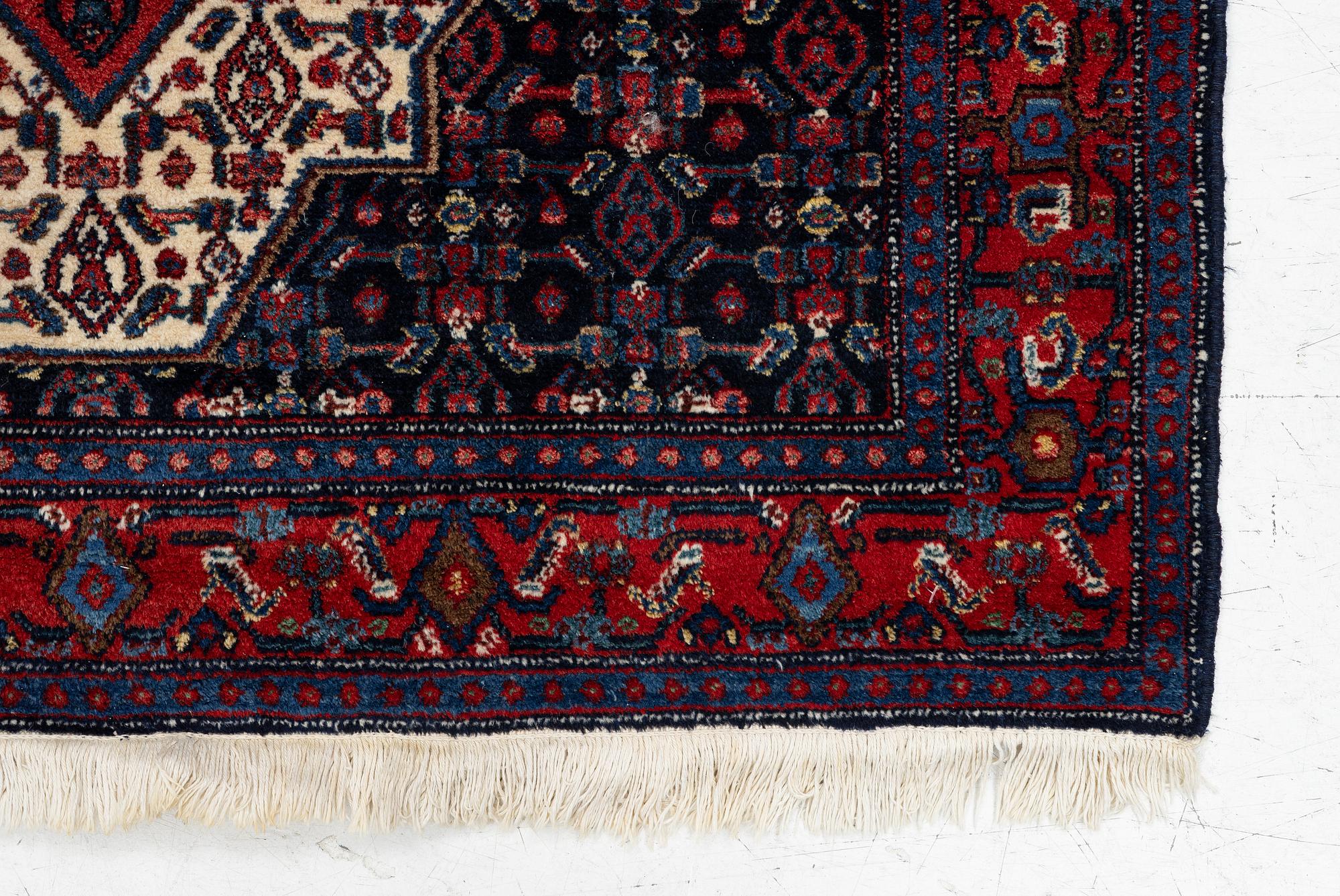 Carpet, Senneh, approx. 160 x 115 cm.