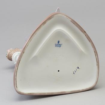 A Lladro porcelain figurine, 1980/90s.