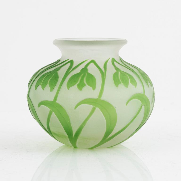 Karl Lindeberg, vase, cased glass, Kosta, Art Nouveau, early 20th century.