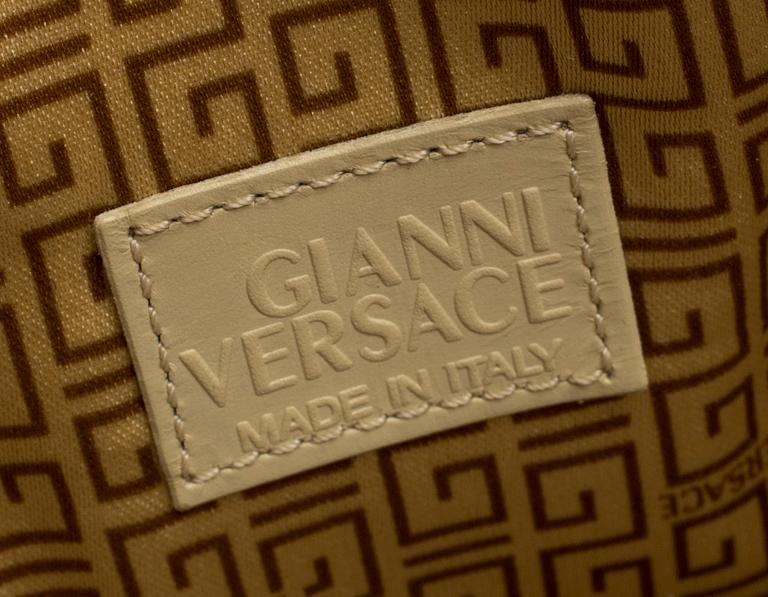 VÄSKA, Gianni Versace.