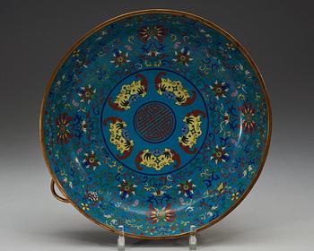 A Cloisonné tripod basin, Qing dynasty (1644-1912).