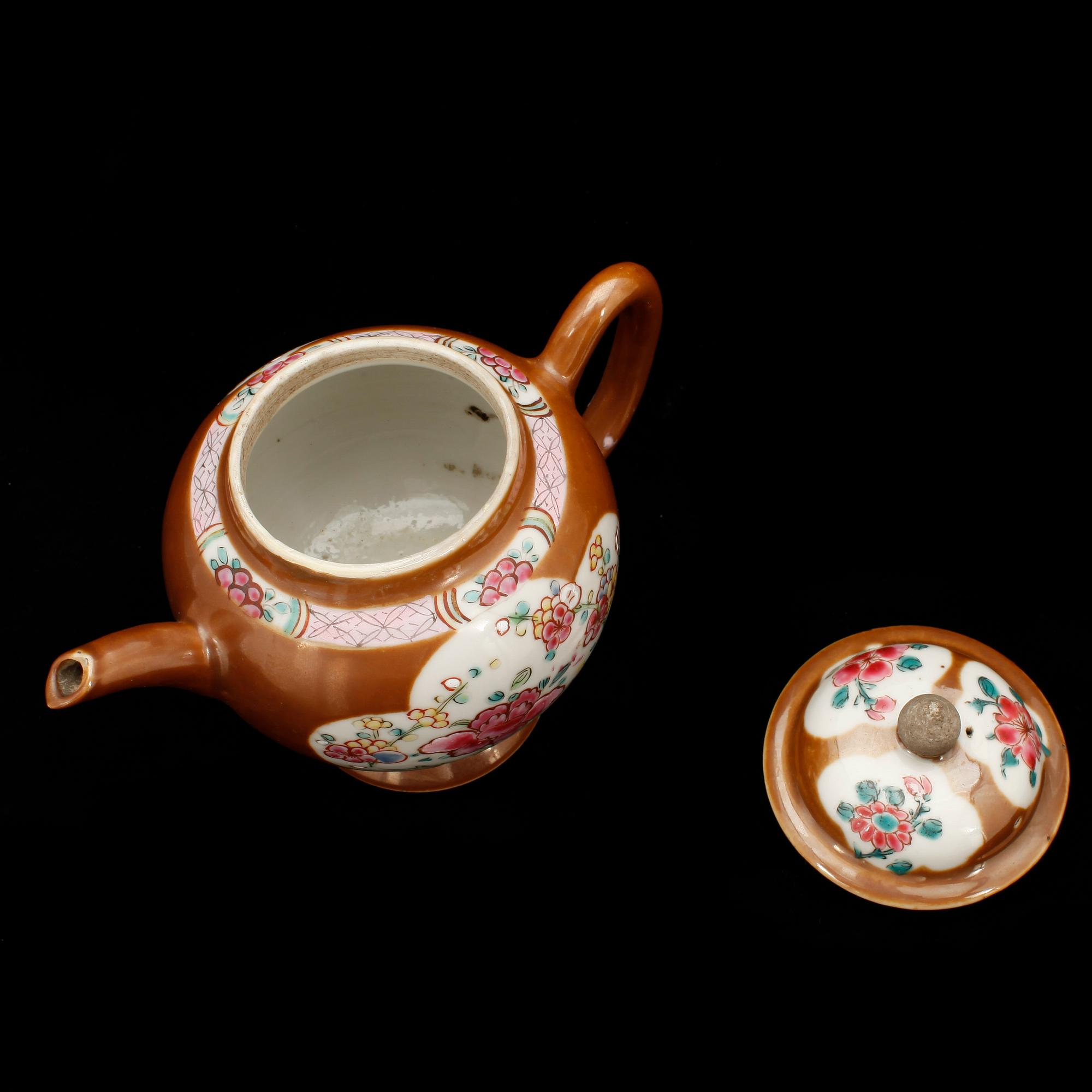 TEKANNA med LOCK, kompaniporslin. Qing dynastin, Qianlong (1736-95).