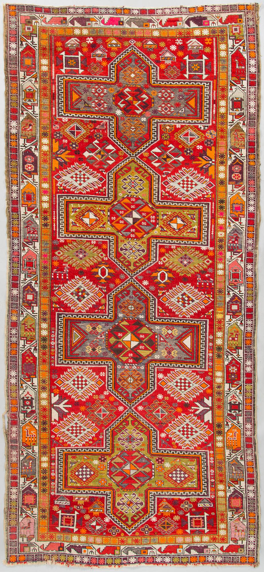 Matta, sannolikt Karabagh, från omkr år 1900. Ca 305 x 137 cm.