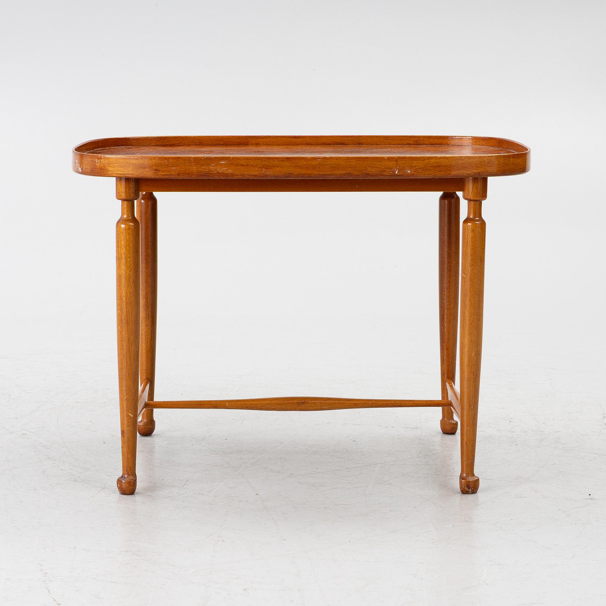 Josef Frank, soffbord / sidobord, modell B 974, Firma Svenskt Tenn, före 1985.
