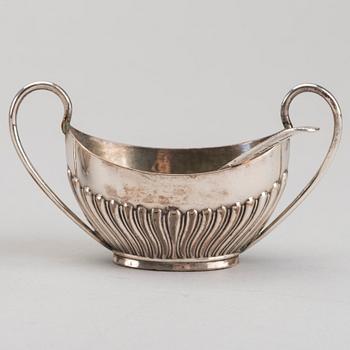 An English set of four silver salters with spoons mark of James Dixon & sons Sheffield 1895, weight 166 gr.