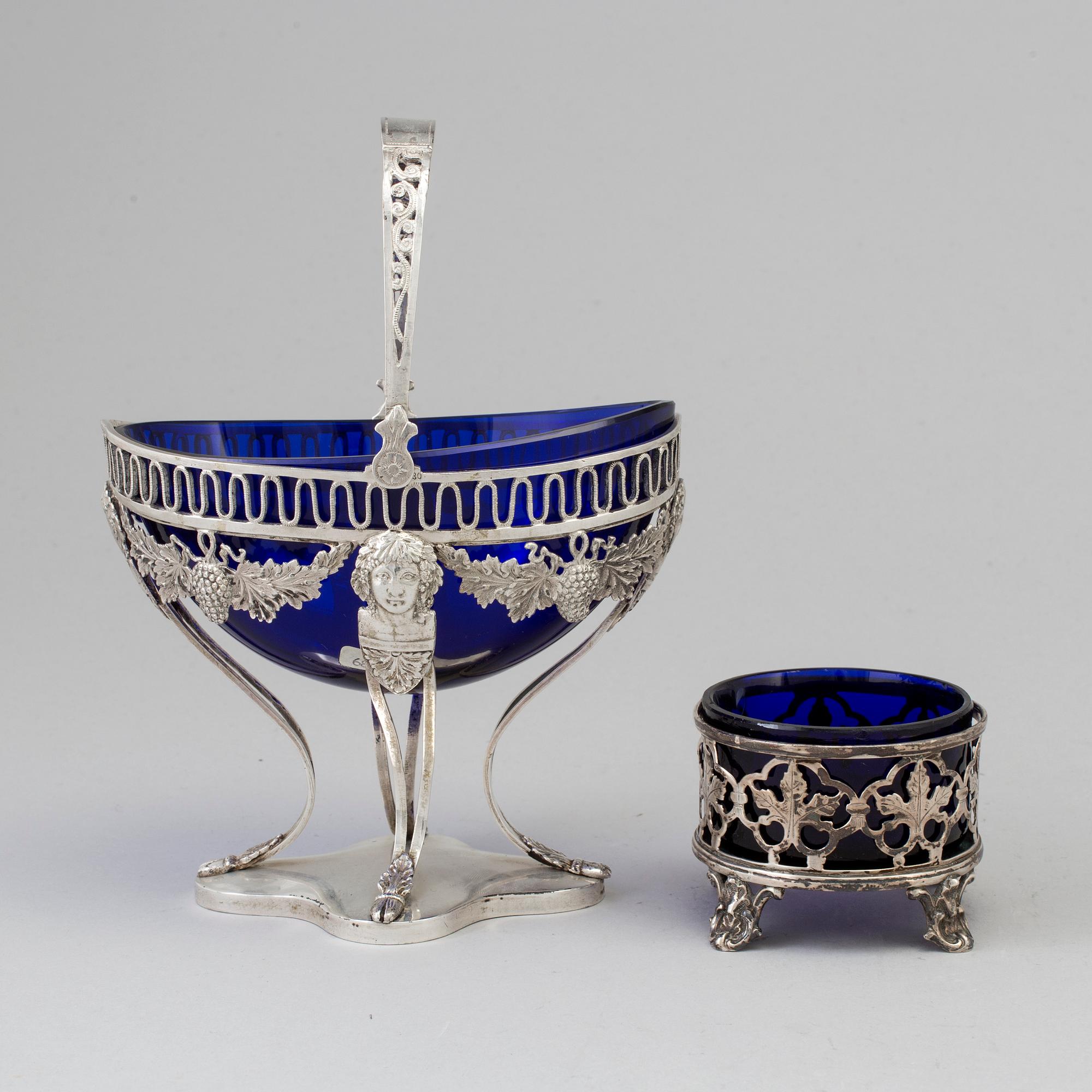 A bowl and a salt cellar, silver and glass. Northern Europe. 19th / 20th century.