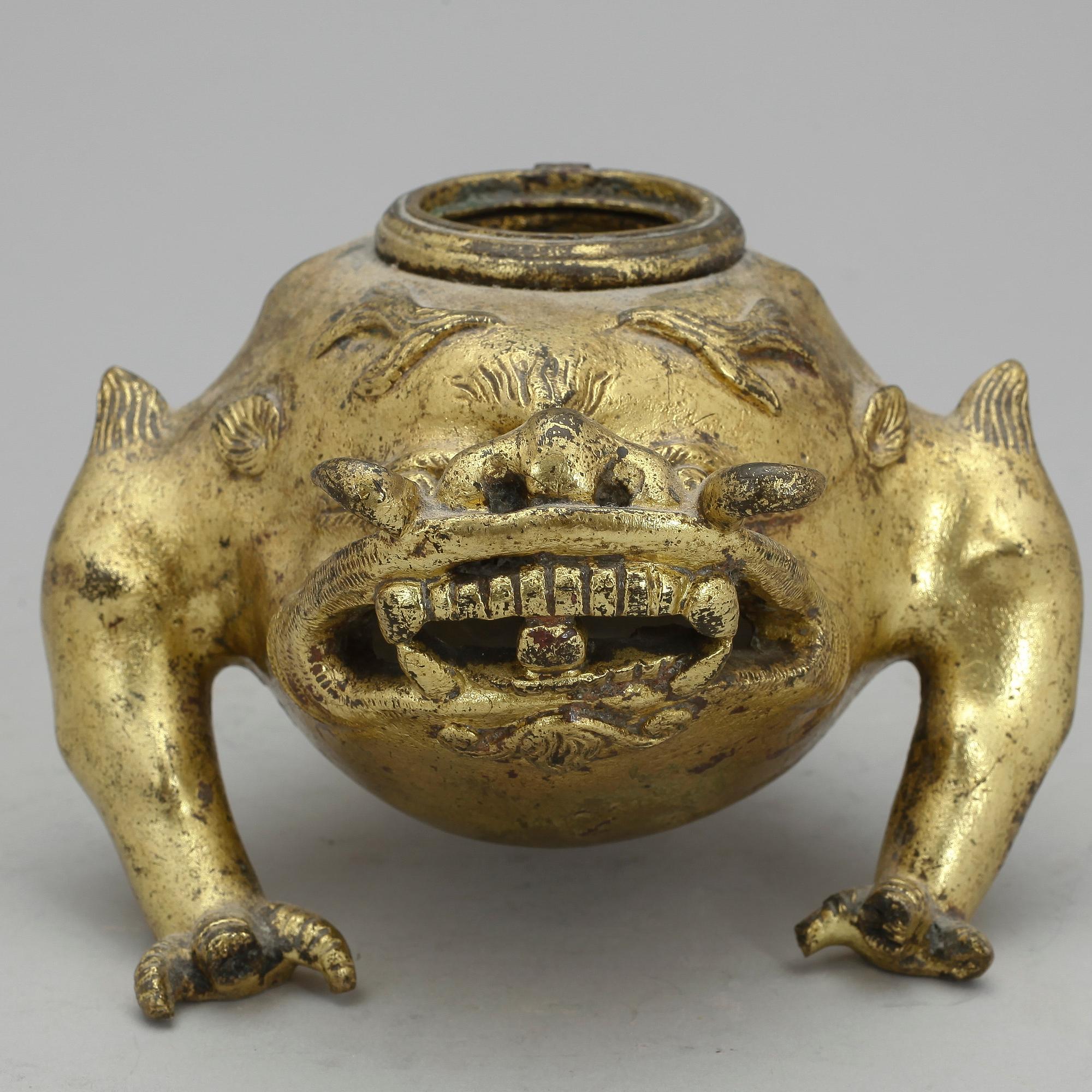 RÖKELSEKAR, Kina, 1900-talets början.