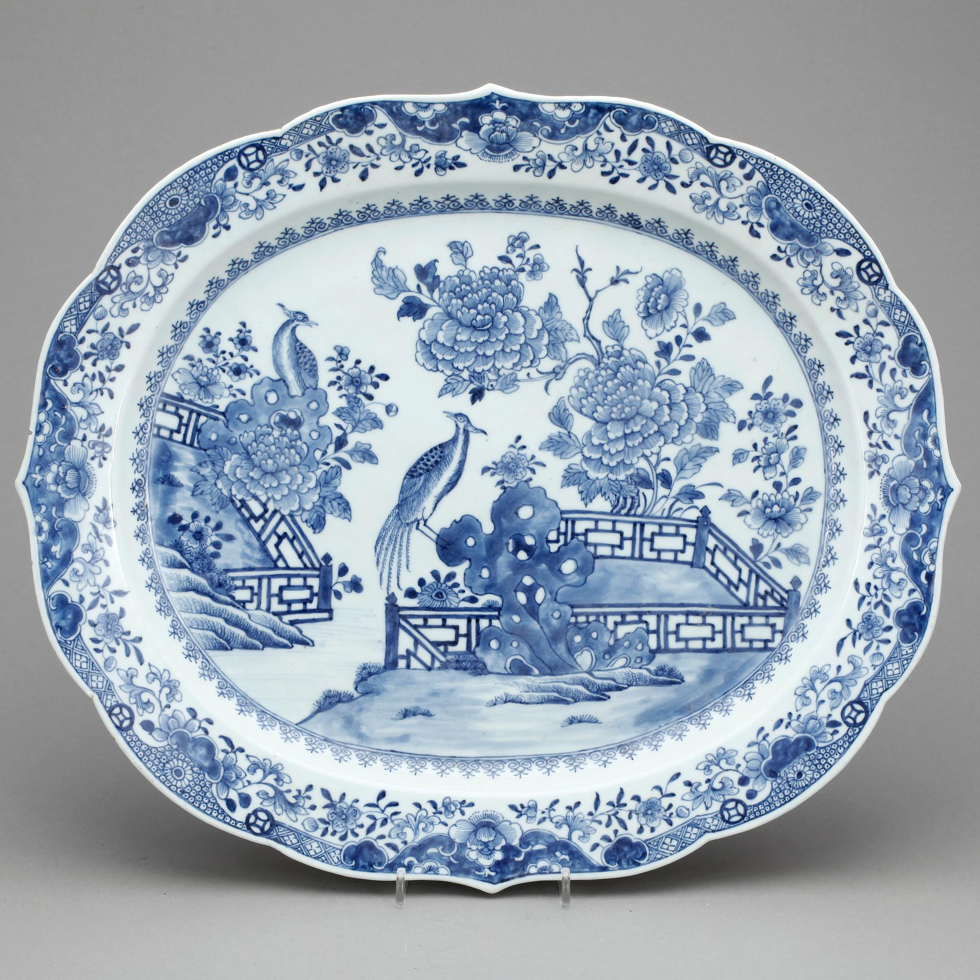 STEKFAT, porslin, Kina, Qianlong (1736-1795).
