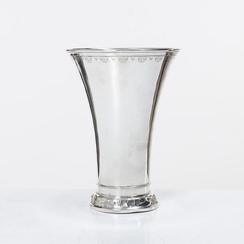 Guldsmedsaktiebolaget (GAB), A Swedish silver beaker, Stockholm 1936.