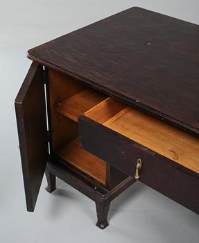 SKRIVBORD, 1900-talets andra kvartal.