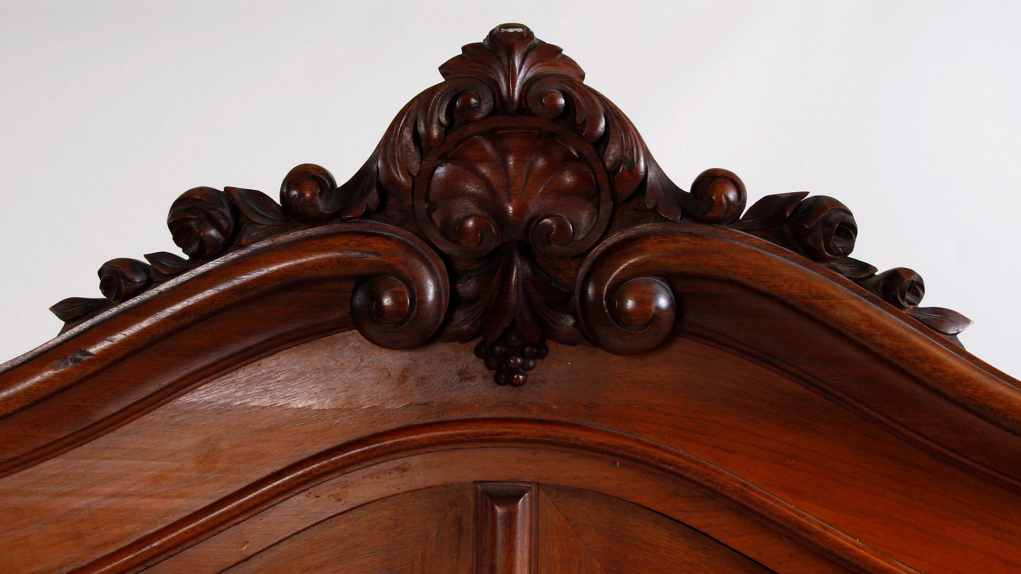 BOKSKÅP, 1800-talets andra hälft.