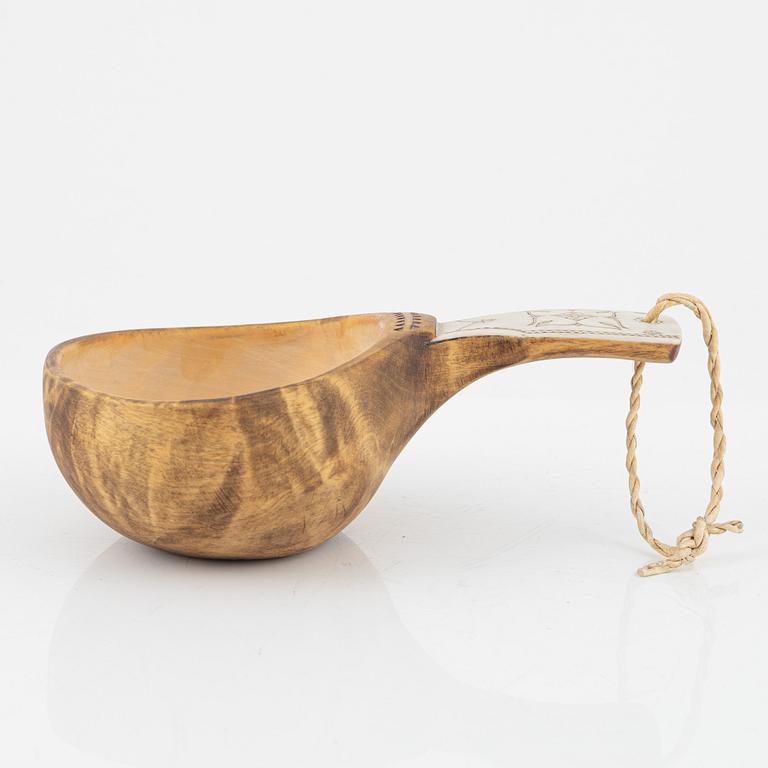 Nikolaus Fankki, a birch and reindeer horn cup.