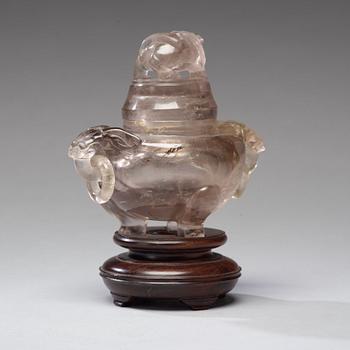 A rock chrystal censer with cover, Qing dynasty (1644-1912).