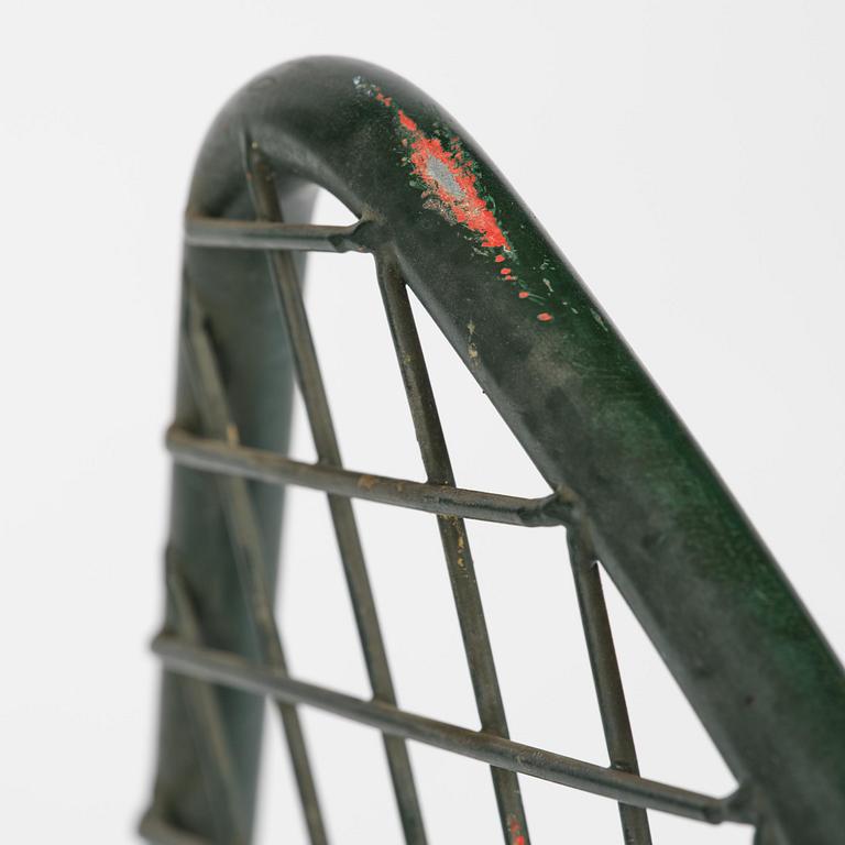 Josef Frank, trädgårdsstolar, nio stycken, modell 591, Firma Svenskt Tenn.