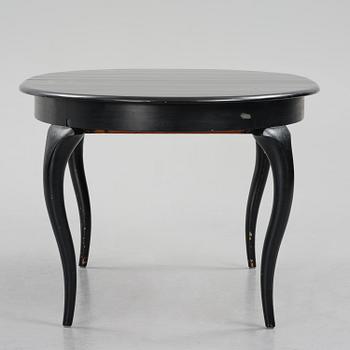 Uno Åhrén, a Swedish Grace dining table, 1920s.