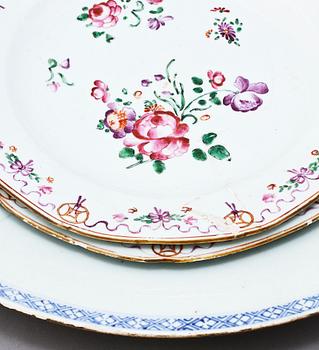 FAT samt TALLRIKAR, 2 st, porslin Kina, 1800/1900-tal.