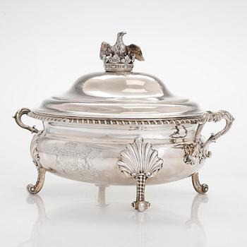 A mid-18th-century sterling silver tureen, mark of Peter Archambo II and Peter Meure, London 1753.