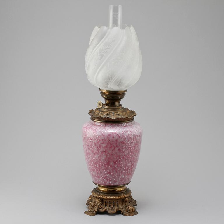 FOTOGENLAMPA, glas och bronserad metall, sekelskiftet 1800/1900.