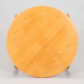 Alvar Aalto, bord, modell 72, för O.Y. Huonekalu-ja Rakennustyötehdas A.B. 1900-talets mitt.