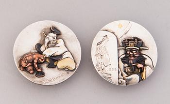 CIGARETTE CASE, silver, Auran kultaseppä, Turku 1951 and CUFFLINKS, silver, Japan late 19th century.